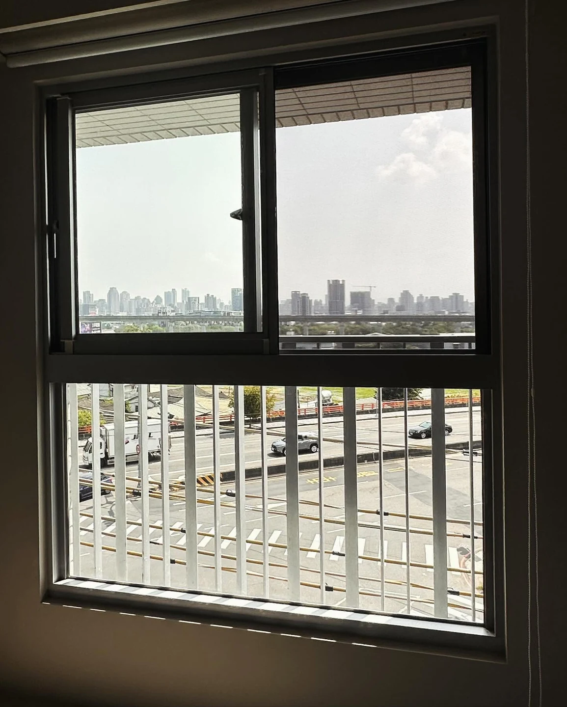台中南屯｜時光嶼荷蘭防霾紗窗真實施工照片
